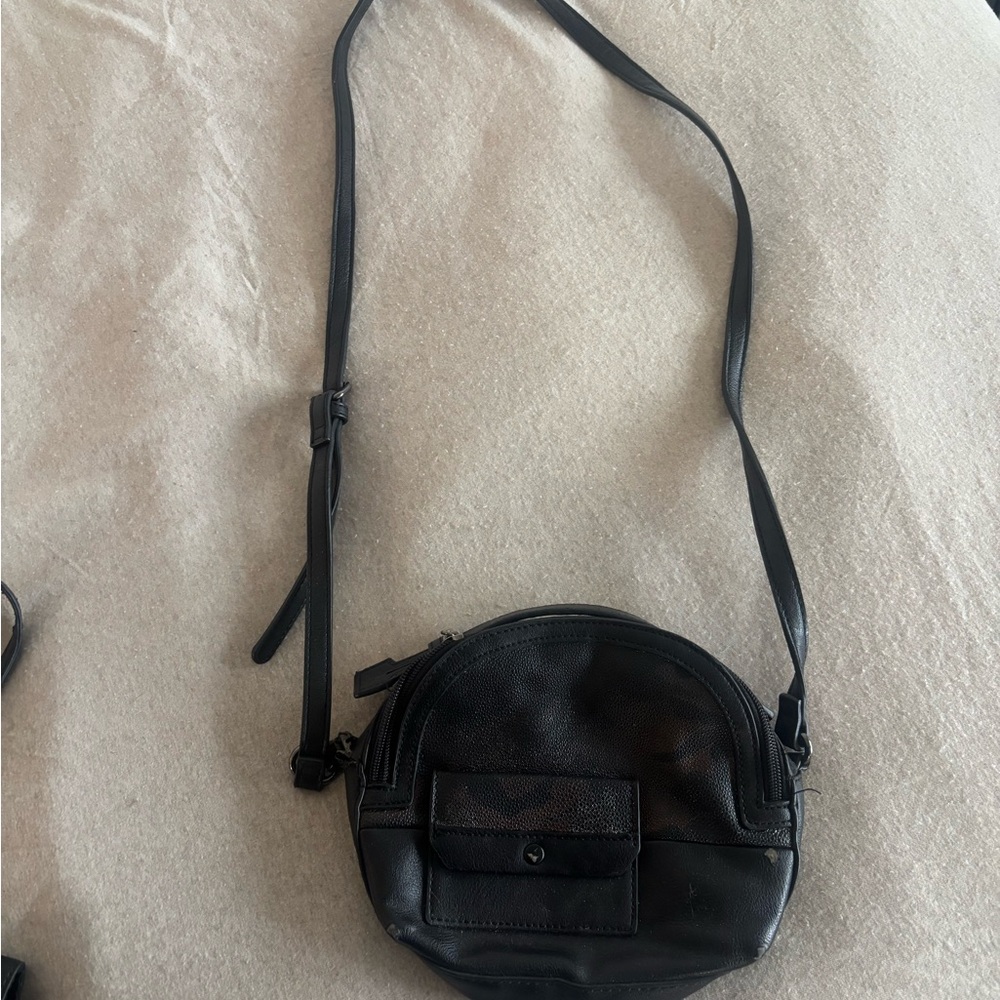 Compact Black Textured Crossbody Bag with Adjustable Strap